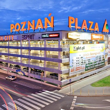 Pozna_Plaza_1_1.jpg
