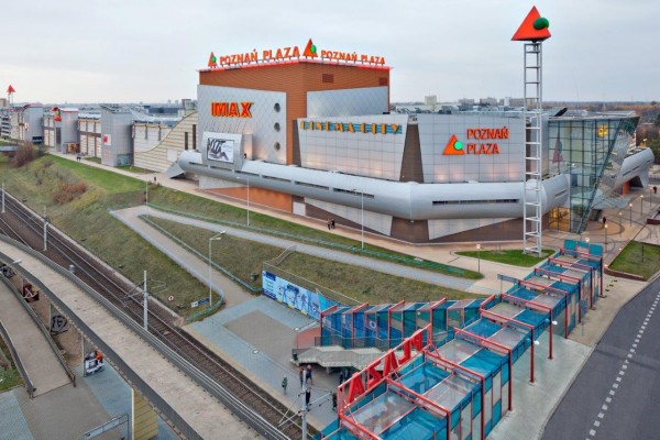 Pozna_Plaza_3_2.jpg